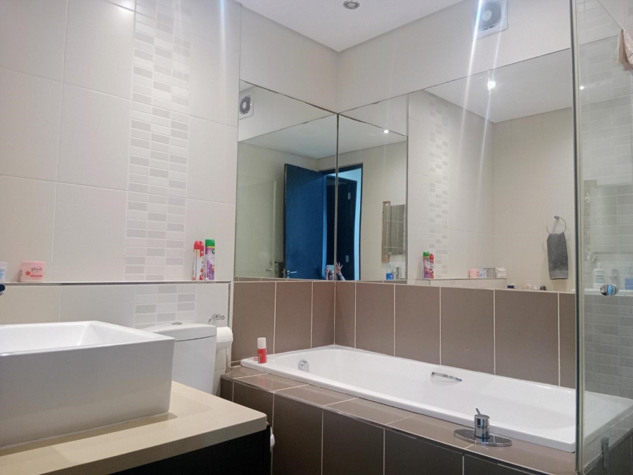 To Let 2 Bedroom Property for Rent in Bedford Gardens Gauteng