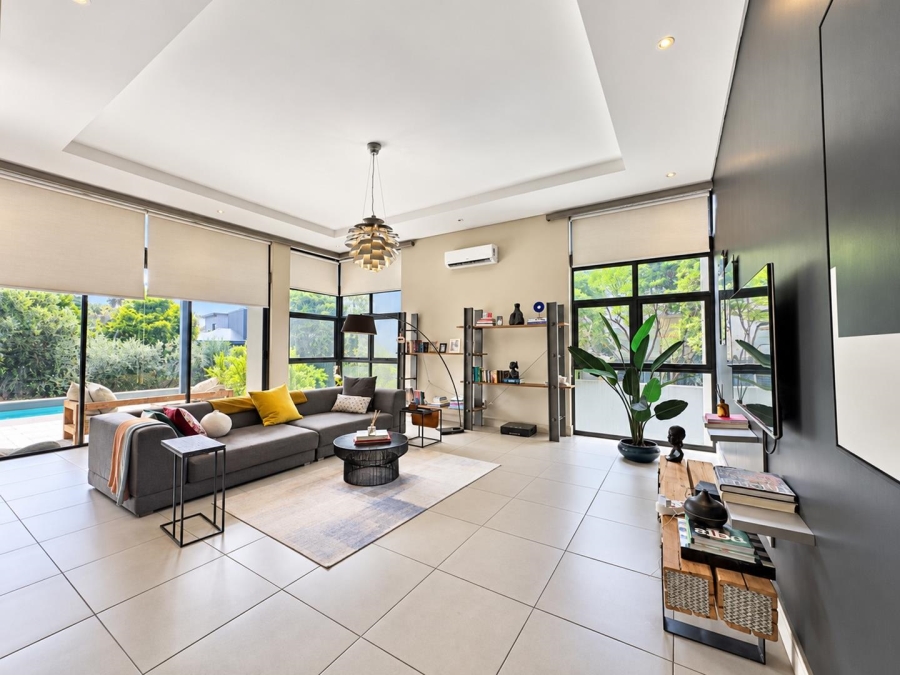 To Let 5 Bedroom Property for Rent in Helderfontein Estate Gauteng