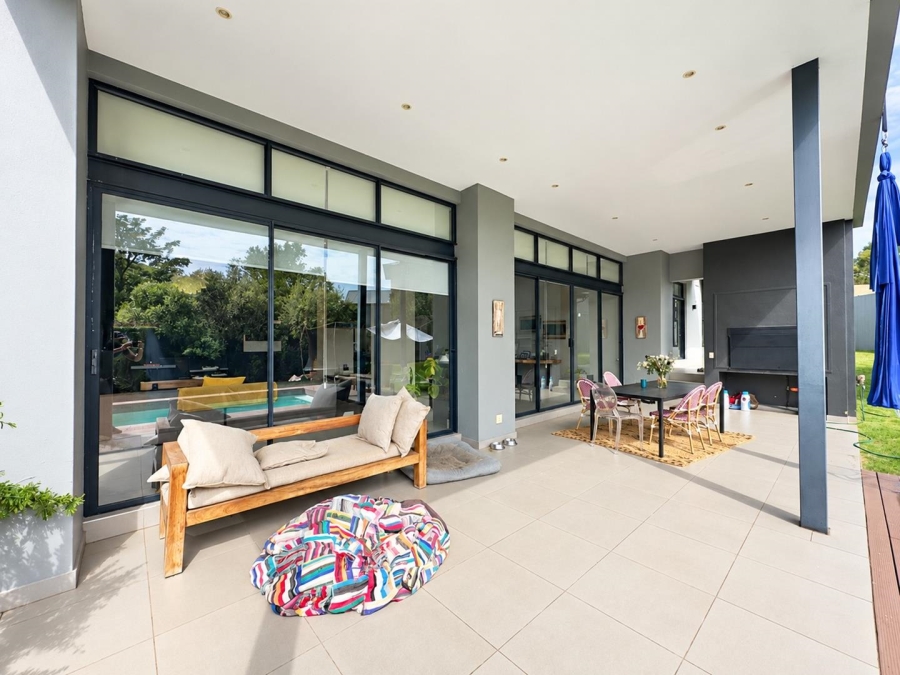 To Let 5 Bedroom Property for Rent in Helderfontein Estate Gauteng