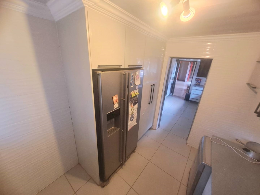 To Let 4 Bedroom Property for Rent in Weavind Park Gauteng