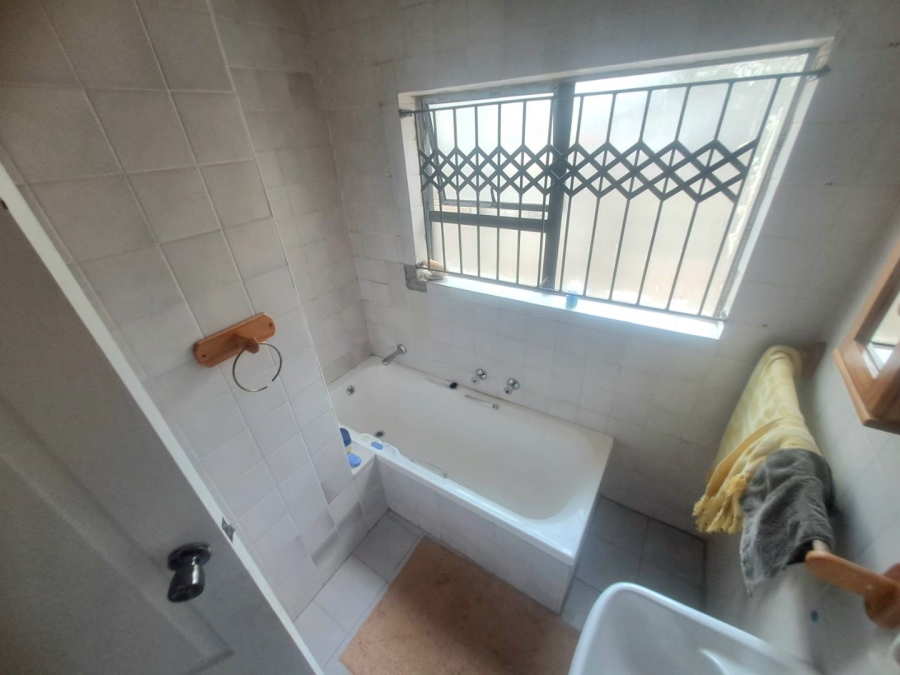 To Let 4 Bedroom Property for Rent in Weavind Park Gauteng