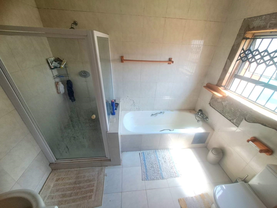 To Let 4 Bedroom Property for Rent in Weavind Park Gauteng