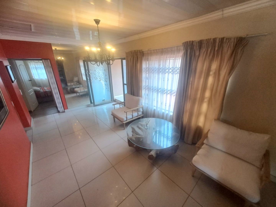 To Let 4 Bedroom Property for Rent in Weavind Park Gauteng