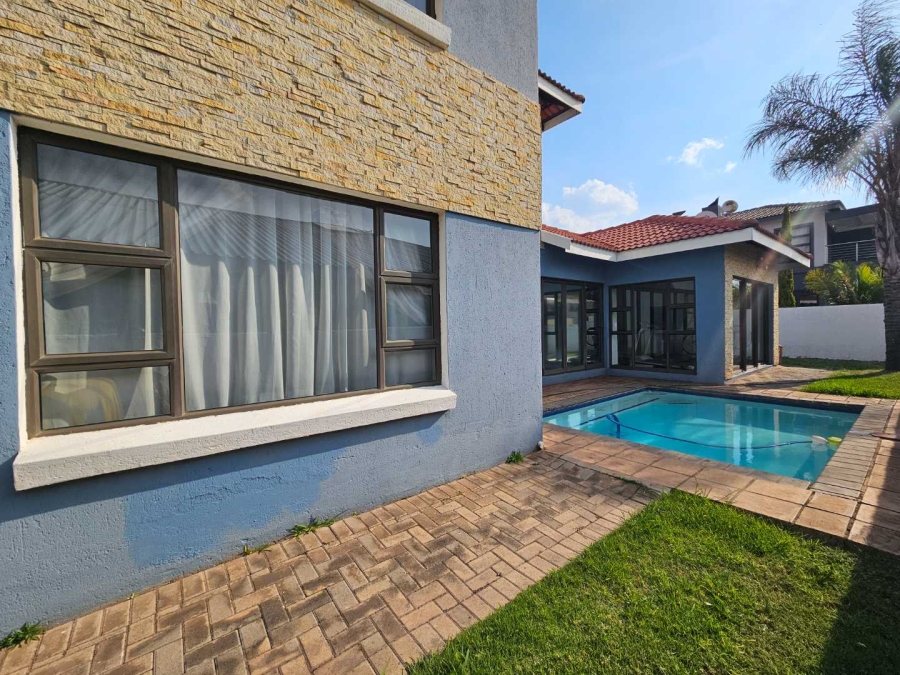 4 Bedroom Property for Sale in Theresa Park Gauteng