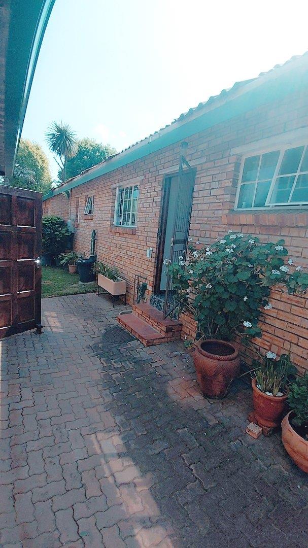 3 Bedroom Property for Sale in Glen Erasmia Gauteng