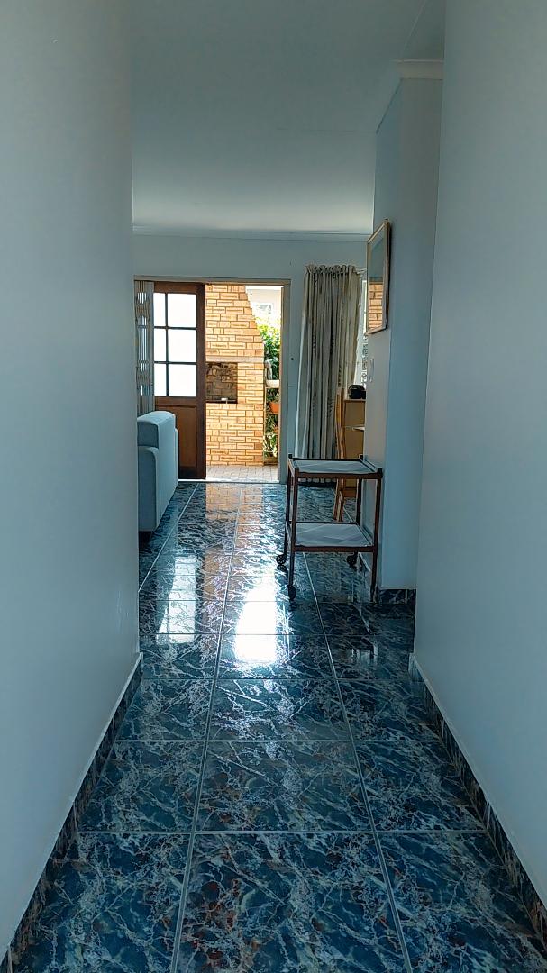 3 Bedroom Property for Sale in Glen Erasmia Gauteng