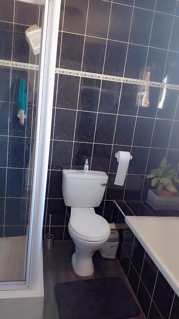 3 Bedroom Property for Sale in Glen Erasmia Gauteng