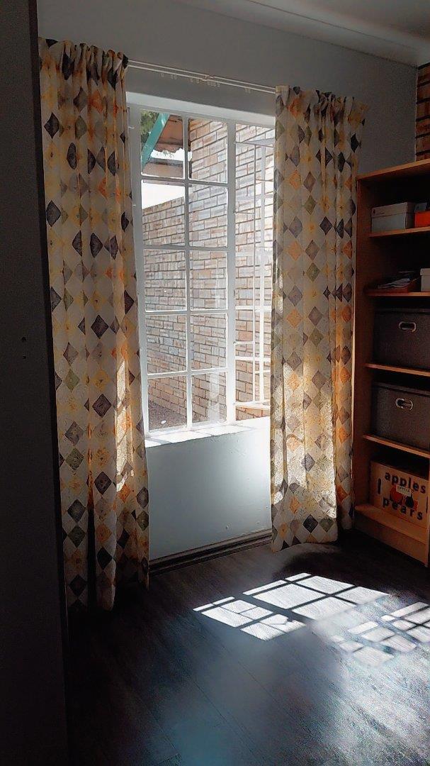 3 Bedroom Property for Sale in Glen Erasmia Gauteng