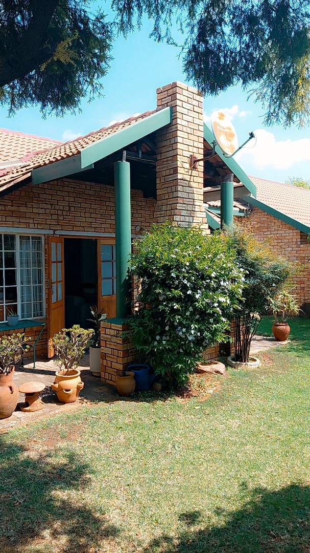 3 Bedroom Property for Sale in Glen Erasmia Gauteng