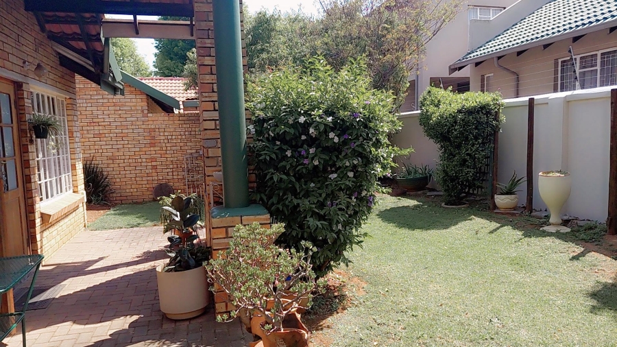 3 Bedroom Property for Sale in Glen Erasmia Gauteng