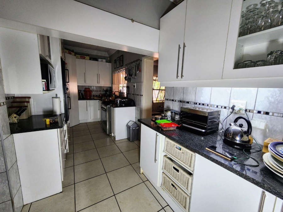 4 Bedroom Property for Sale in Moregloed Gauteng