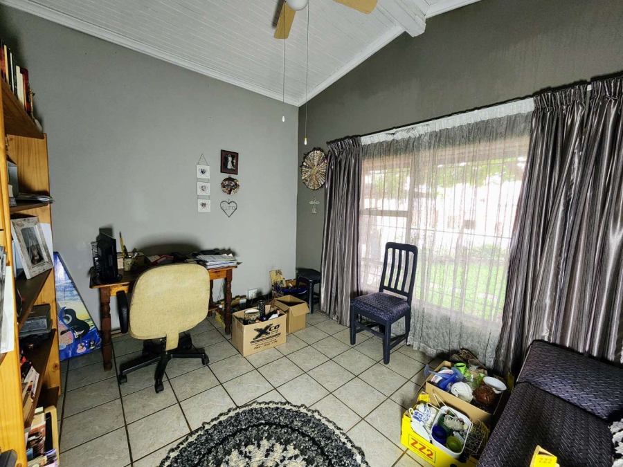 4 Bedroom Property for Sale in Moregloed Gauteng