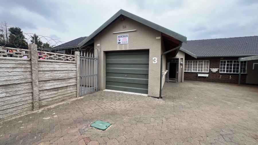 4 Bedroom Property for Sale in Robertsham Gauteng