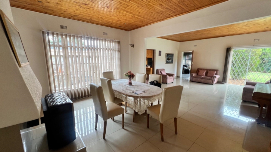 4 Bedroom Property for Sale in Robertsham Gauteng