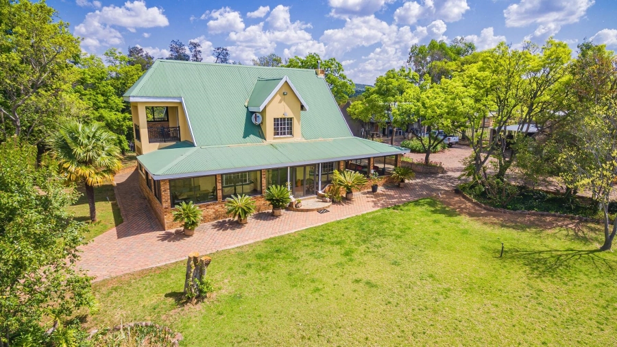9 Bedroom Property for Sale in Hekpoort Gauteng