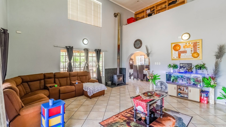 9 Bedroom Property for Sale in Hekpoort Gauteng