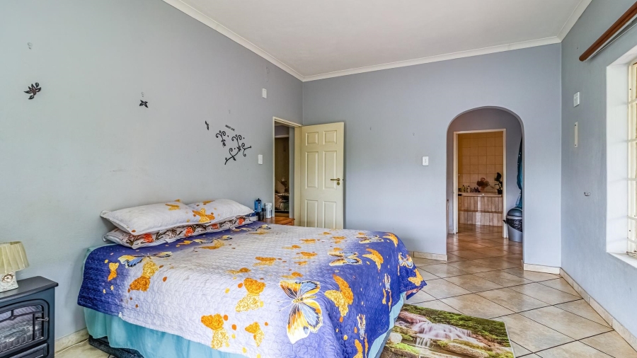 9 Bedroom Property for Sale in Hekpoort Gauteng