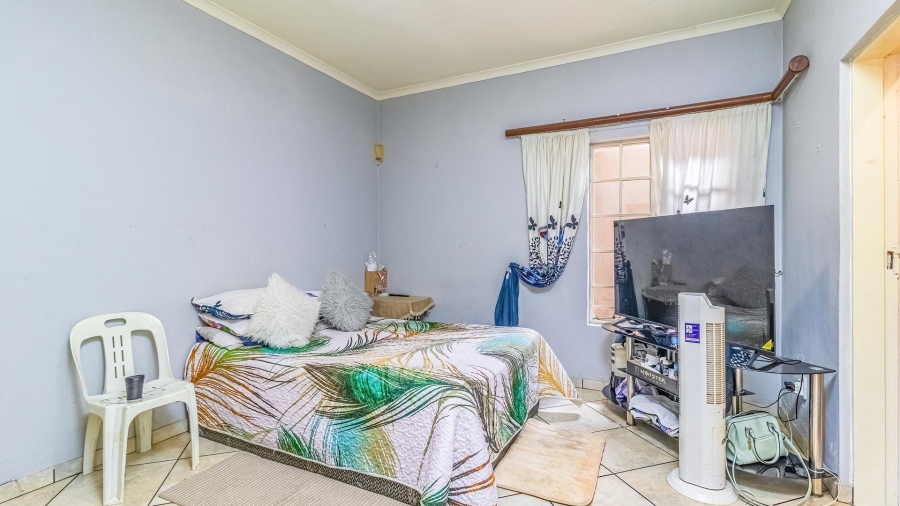 9 Bedroom Property for Sale in Hekpoort Gauteng
