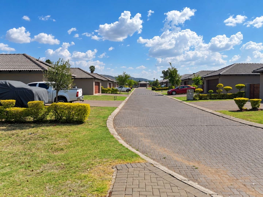 4 Bedroom Property for Sale in Heatherdale Gauteng