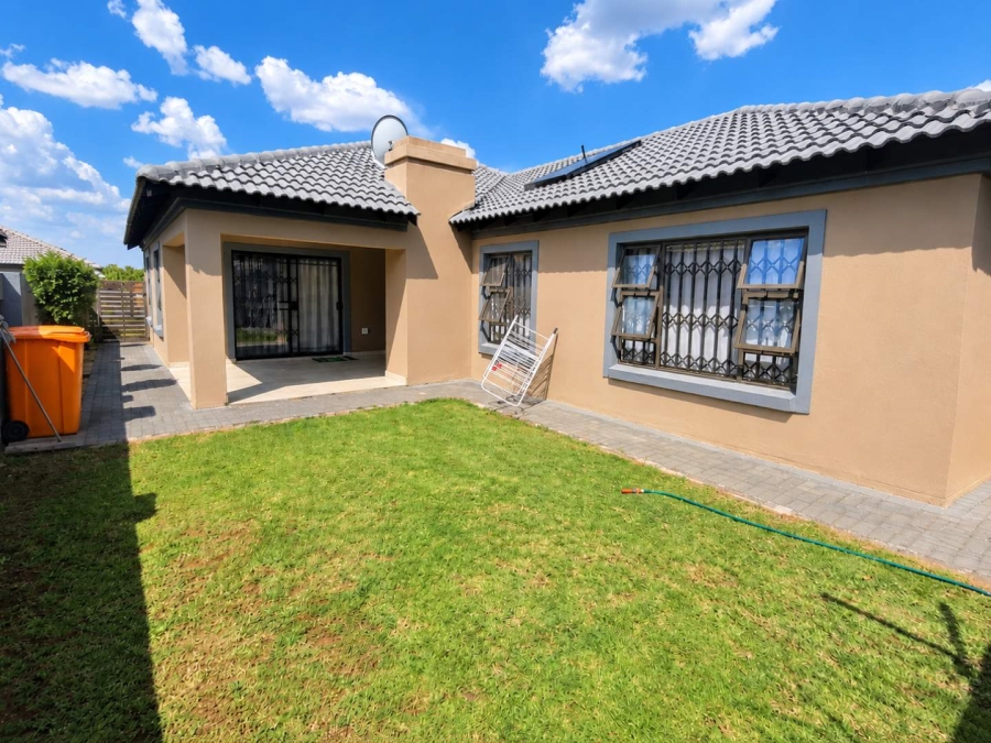 4 Bedroom Property for Sale in Heatherdale Gauteng