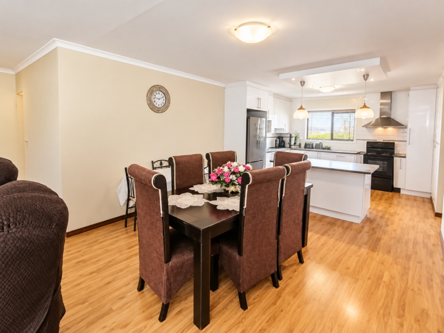4 Bedroom Property for Sale in Heatherdale Gauteng