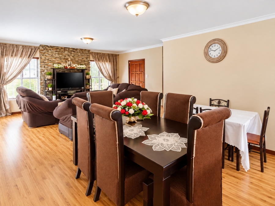 4 Bedroom Property for Sale in Heatherdale Gauteng