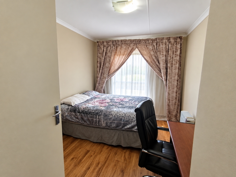 4 Bedroom Property for Sale in Heatherdale Gauteng