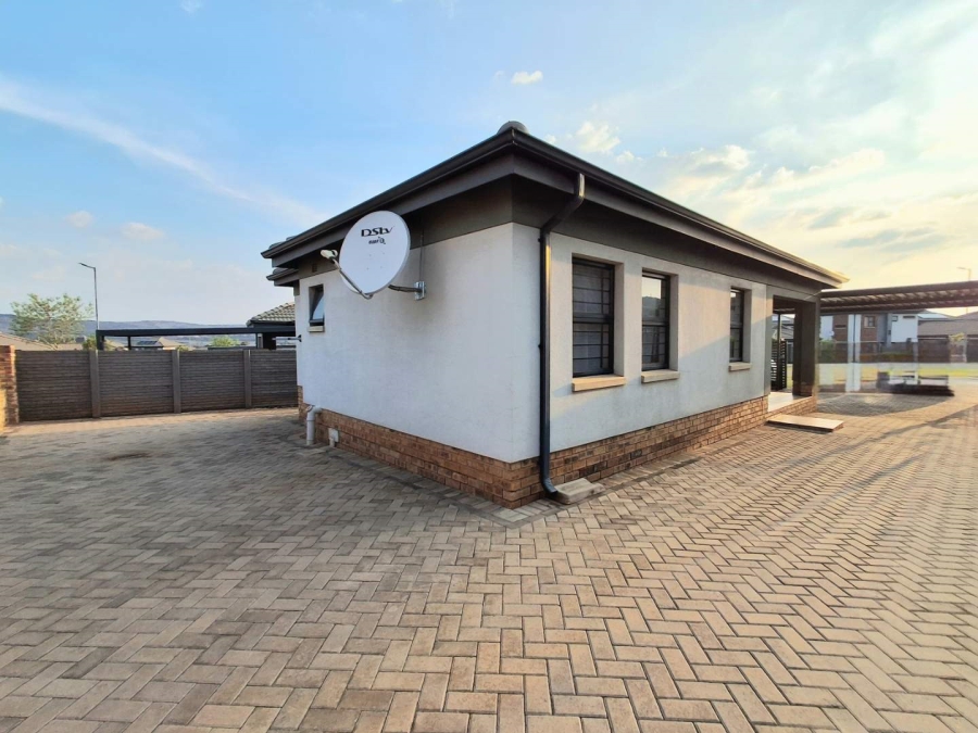 3 Bedroom Property for Sale in Lotus Gardens Gauteng