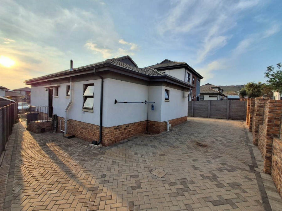 3 Bedroom Property for Sale in Lotus Gardens Gauteng