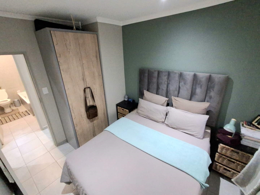 3 Bedroom Property for Sale in Lotus Gardens Gauteng
