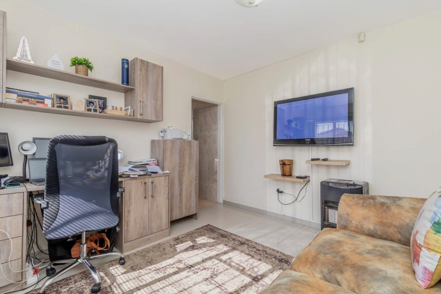 4 Bedroom Property for Sale in Cosmo City Gauteng