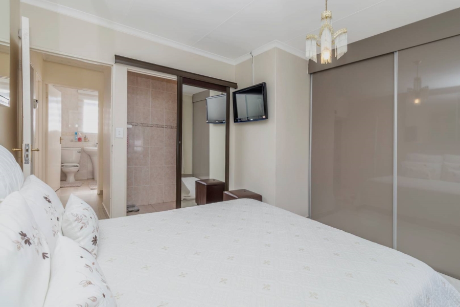 4 Bedroom Property for Sale in Cosmo City Gauteng