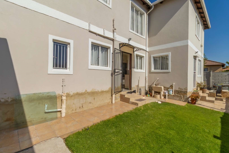 4 Bedroom Property for Sale in Cosmo City Gauteng
