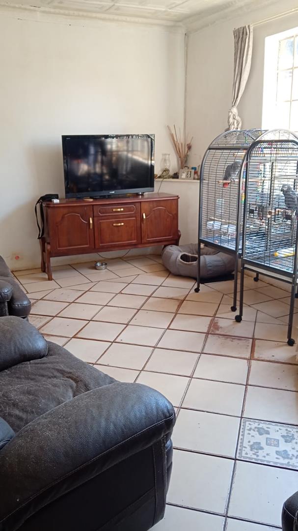 7 Bedroom Property for Sale in Jan Hofmeyer Gauteng