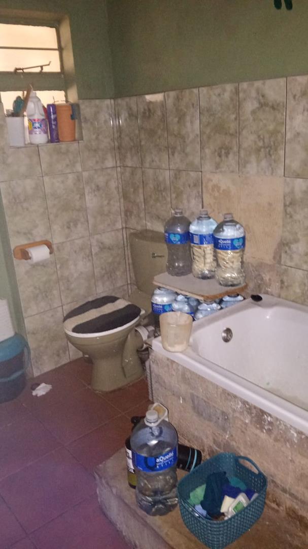 7 Bedroom Property for Sale in Jan Hofmeyer Gauteng