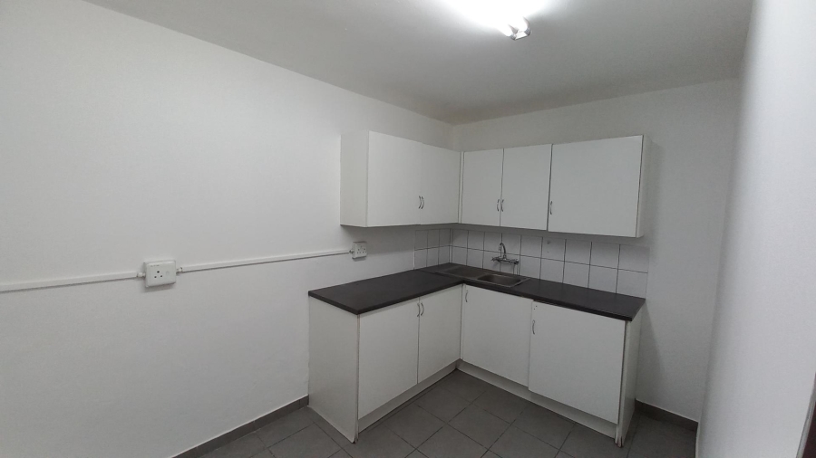 To Let Commercial Property for Rent in Meadowdale Gauteng