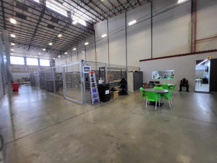 To Let Commercial Property for Rent in Gosforth Park Gauteng