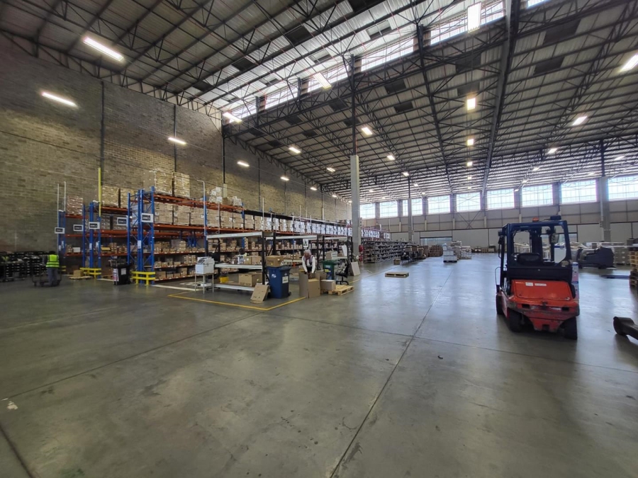 To Let Commercial Property for Rent in Gosforth Park Gauteng