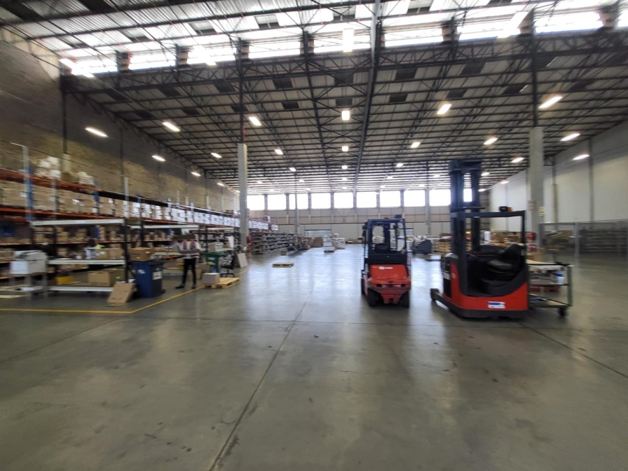 To Let Commercial Property for Rent in Gosforth Park Gauteng