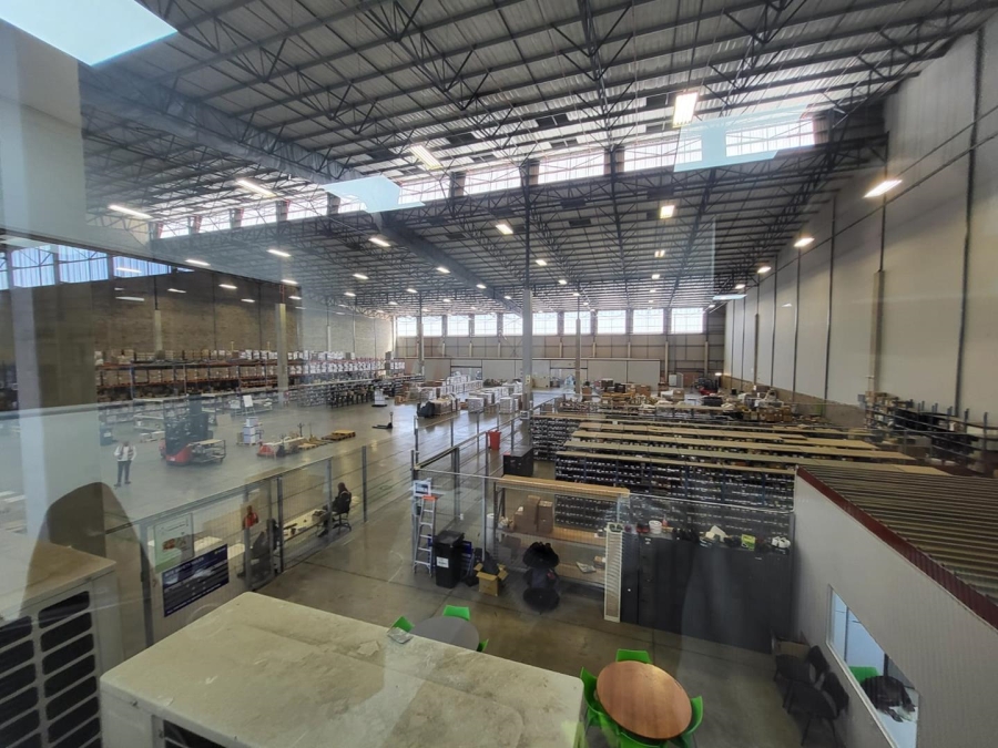To Let Commercial Property for Rent in Gosforth Park Gauteng