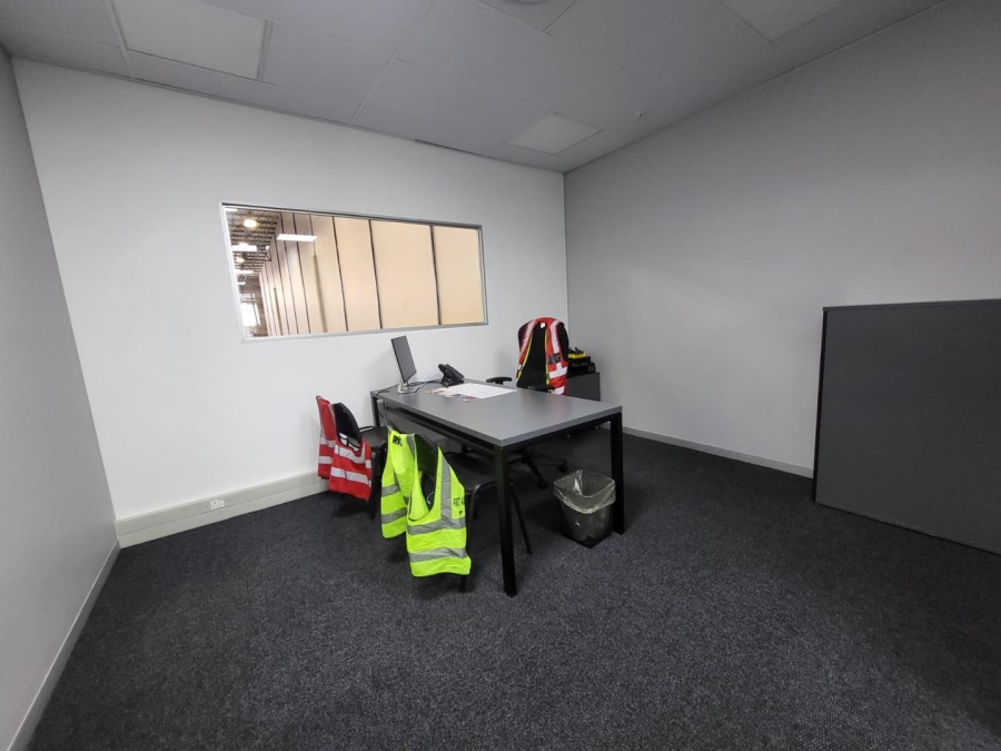 To Let Commercial Property for Rent in Gosforth Park Gauteng