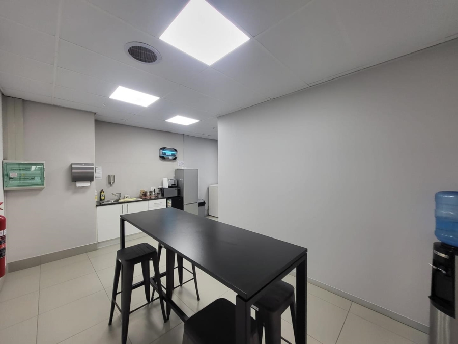 To Let Commercial Property for Rent in Gosforth Park Gauteng