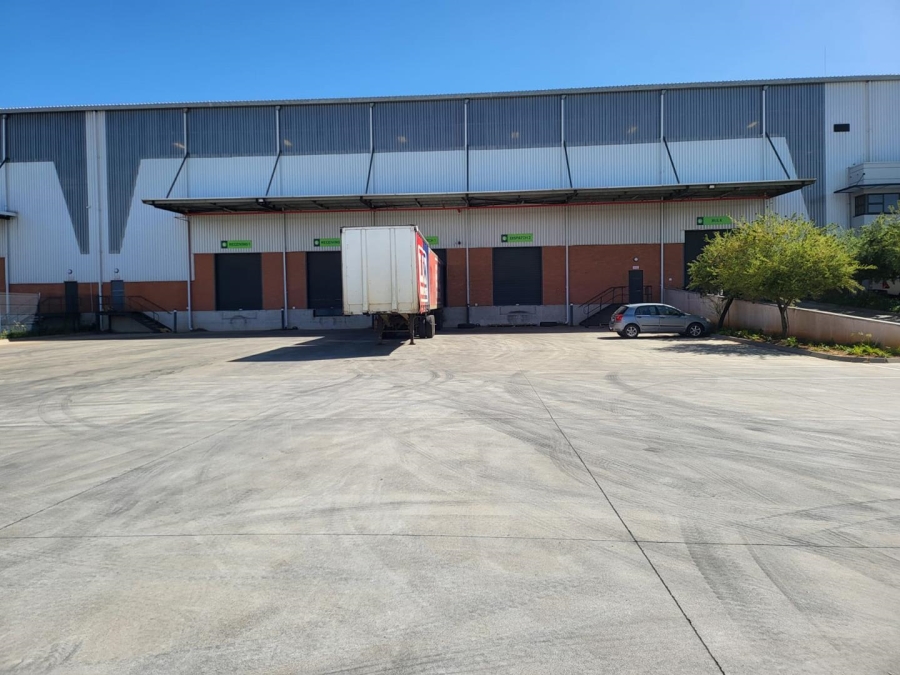 To Let Commercial Property for Rent in Gosforth Park Gauteng