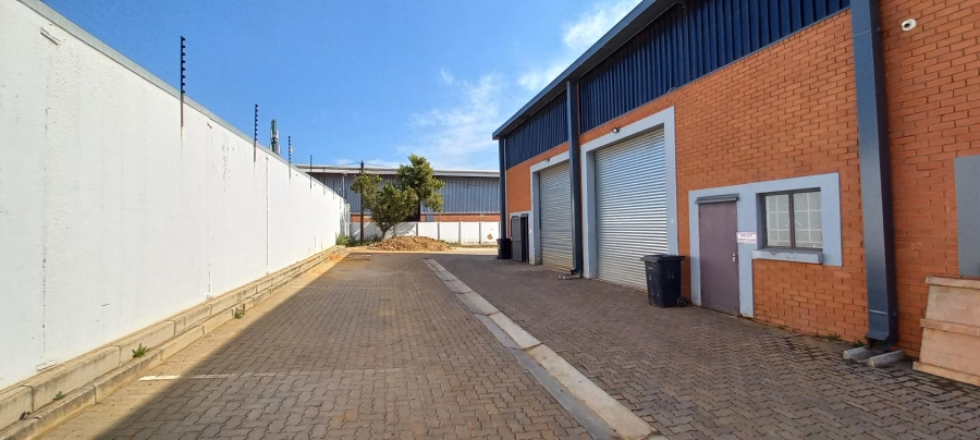 To Let Commercial Property for Rent in Hennopspark Gauteng