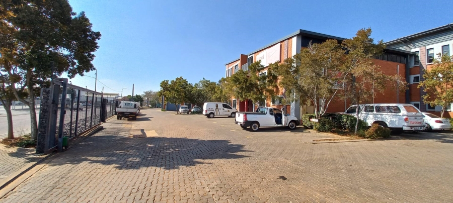 To Let Commercial Property for Rent in Hennopspark Gauteng