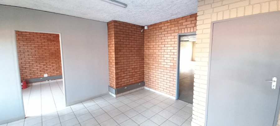 To Let Commercial Property for Rent in Hennopspark Gauteng