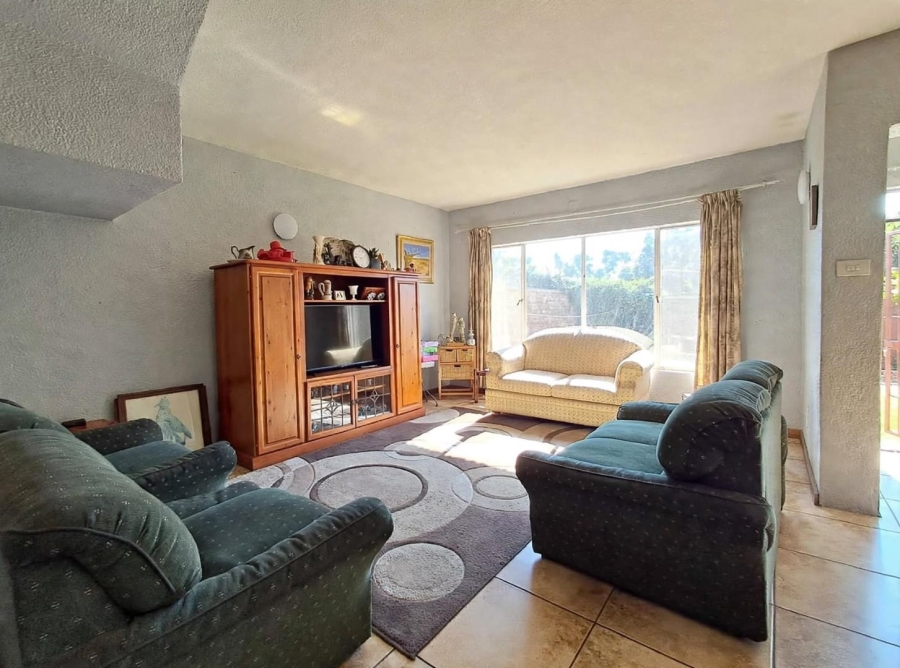 3 Bedroom Property for Sale in Brackenhurst Gauteng