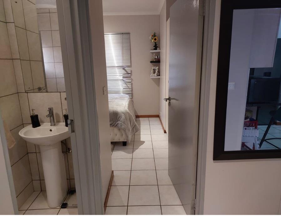 2 Bedroom Property for Sale in Esther Park Gauteng