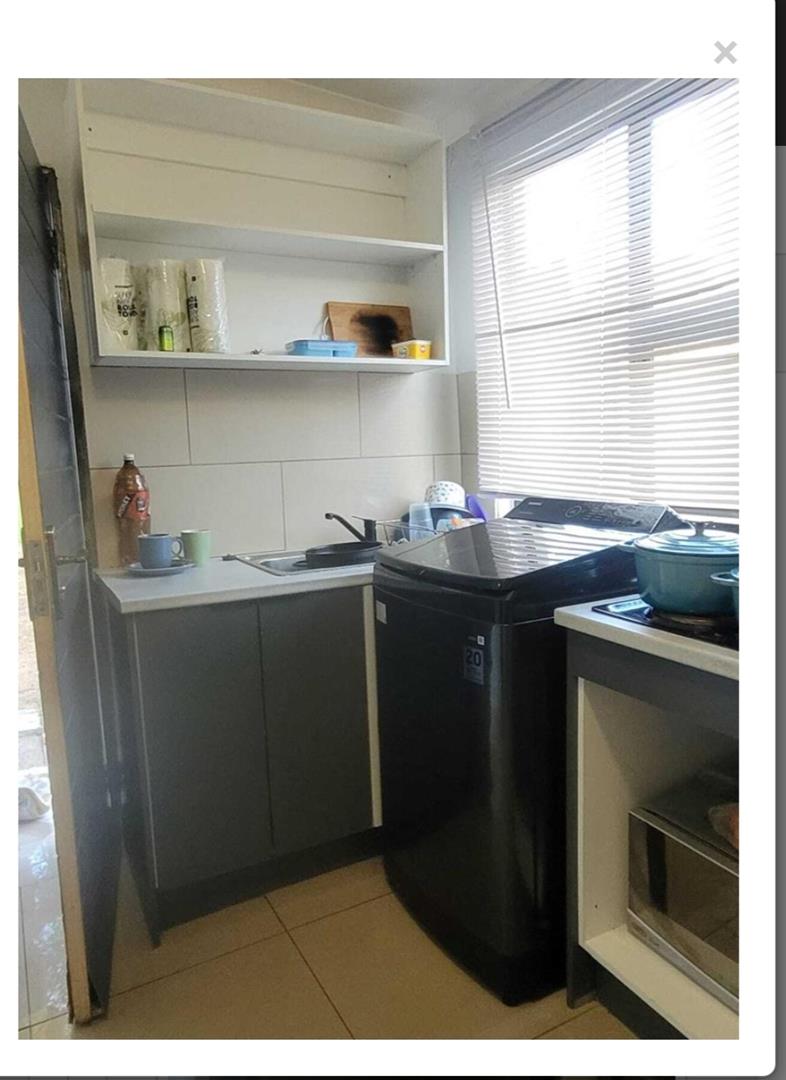 To Let 1 Bedroom Property for Rent in Lombardy East Gauteng