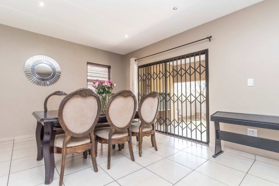 3 Bedroom Property for Sale in Ruimsig Country Estate Gauteng